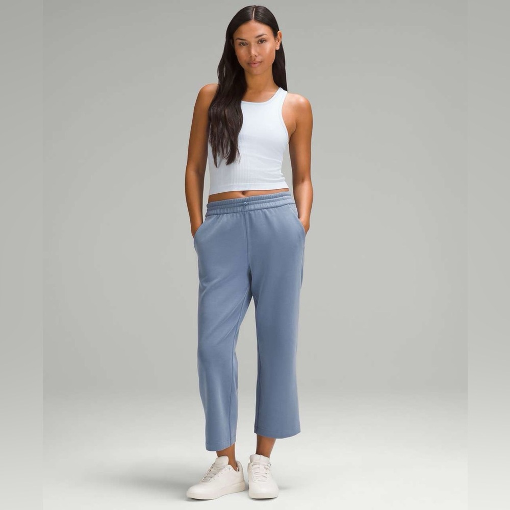 Lululemon Softstreme High-Rise Straight-Leg Cropped Pant